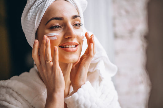 BEST CREAM FOR DARK CIRCLES IN PAKISTAN | GLUTA WHITE