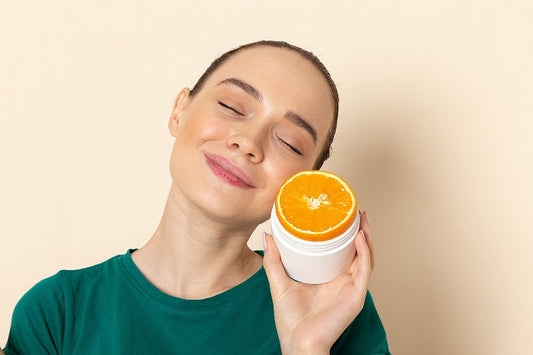 VITAMIN C SERUM: GLUTA WHITE